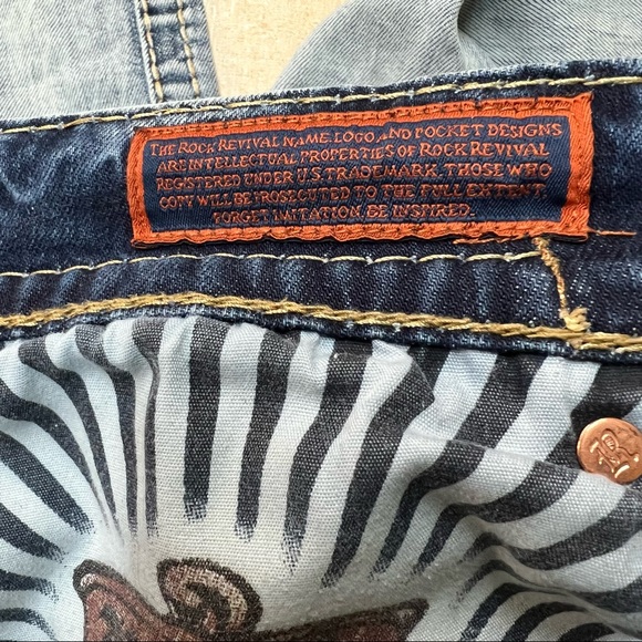 Rock Revival Chester Relaxed Straight Leg Jeans Distressed Size 32 waist - Picture 10 of 16